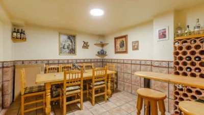 Casa en venta en Calle de Lur Gorri, 27, Barañáin - Barañain de 555.000 €