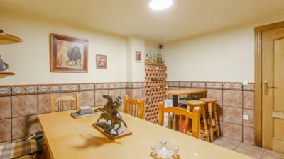 Casa en venta en Calle de Lur Gorri, 27, Barañáin - Barañain de 555.000 €