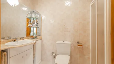Casa en venta en Calle de Lur Gorri, 27, Barañáin - Barañain de 555.000 €