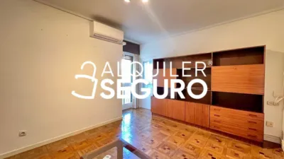 Piso en alquiler en Ciudad Lineal - Imagen 9