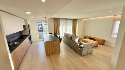 Piso en alquiler en Calle Rio Ebro, Lardero de 1.400 €<span>/mes</span>