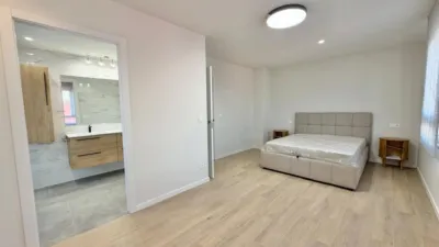 Piso en alquiler en Calle Rio Ebro, Lardero de 1.400 €<span>/mes</span>