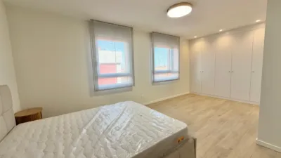 Piso en alquiler en Calle Rio Ebro, Lardero de 1.400 €<span>/mes</span>