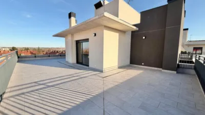 Piso en alquiler en Calle Rio Ebro, Lardero de 1.400 €<span>/mes</span>