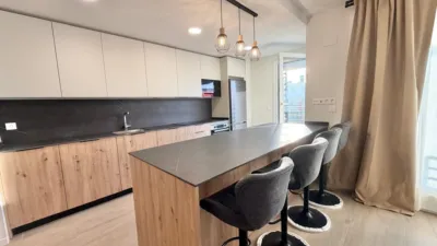 Piso en alquiler en Calle Rio Ebro, Lardero de 1.400 €<span>/mes</span>