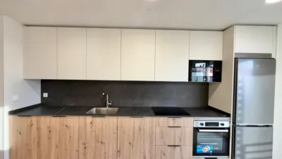 Piso en alquiler en Calle Rio Ebro, Lardero de 1.400 €<span>/mes</span>