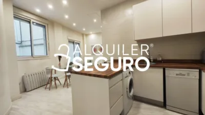Piso en alquiler en Centro - Imagen 4