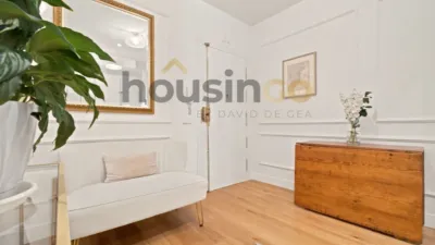 Apartment in Salamanca District photo 14