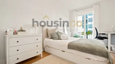 Apartment in Salamanca District photo 17