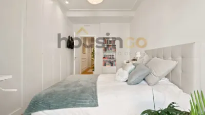 Apartment in Salamanca District photo 18