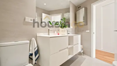 Apartment in Salamanca District photo 34