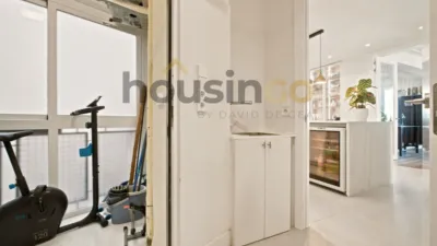 Apartment in Salamanca District photo 37
