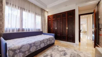 Duplex penthouse in Guadalmansa photo 16