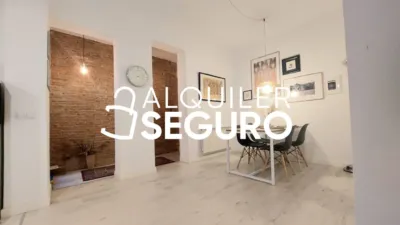 Piso en alquiler en Centro - Imagen 2