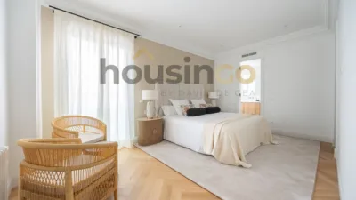 Apartment on López de Hoyos Street photo 36
