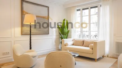 Apartment on López de Hoyos Street photo 3