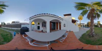 Casa en venta en Empuriabrava, Castelló d'Empúries de 459.000 €