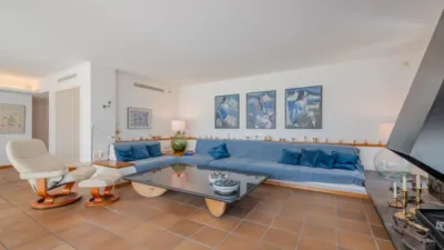 Chalet on Carrer de Barcelona photo 4