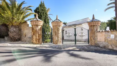 Chalet in Las Adelfas-Benicolada-Garduix photo 15