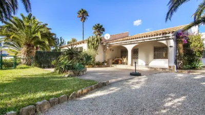Chalet in Las Adelfas-Benicolada-Garduix photo 20