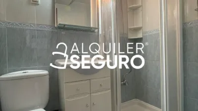 Piso en alquiler en San Blas - Imagen 4