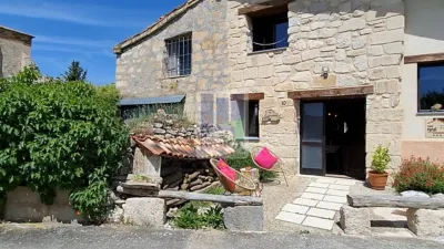 House on Rublacedo de Abajo Street photo 48