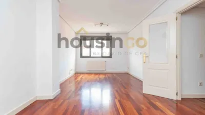 Piso en alquiler en Calle de Ana de Austria, cerca de Calle de Américo Castro - Imagen 2