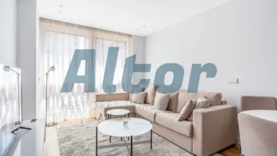 Piso en alquiler en Calle de la Infanta Mercedes - Imagen 4