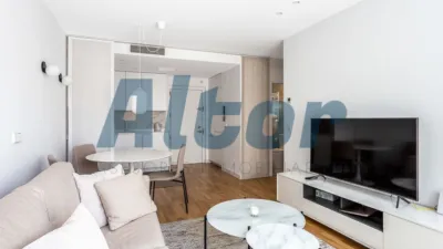 Piso en alquiler en Calle de la Infanta Mercedes - Imagen 6