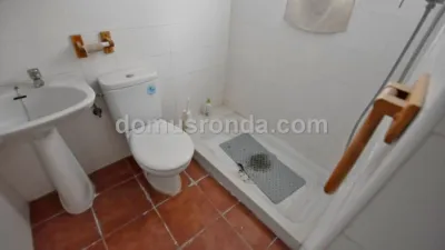 Casa en venta en Calle Ladera, Setenil de las Bodegas de 45.000 €