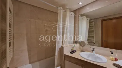 Apartment on Carrer de Joaquim Riera Bertran photo 30