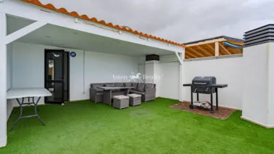 Duplex penthouse on Calle de la Borda photo 2