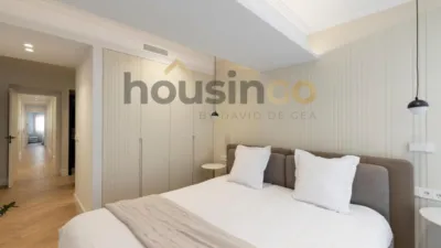 Apartment in Salamanca District photo 15