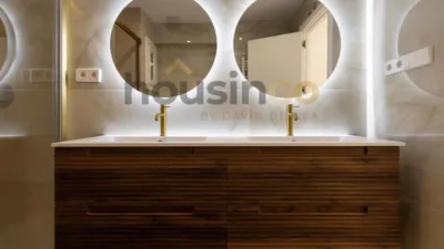Apartment in Salamanca District photo 18
