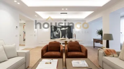Apartment in Salamanca District photo 5