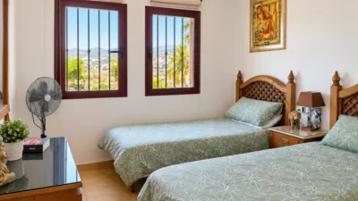 Apartment in Calahonda photo 12