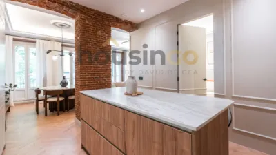 Apartment in Salamanca District photo 16