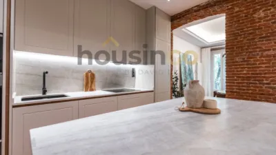 Apartment in Salamanca District photo 18