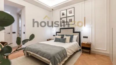 Apartment in Salamanca District photo 26