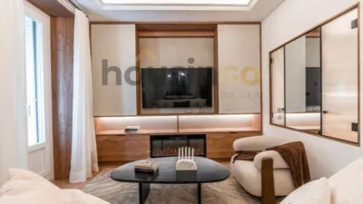 Apartment in Salamanca District photo 2