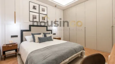 Apartment in Salamanca District photo 30