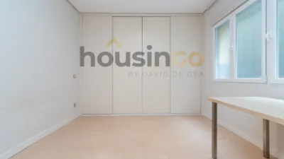Apartment in Salamanca District photo 25