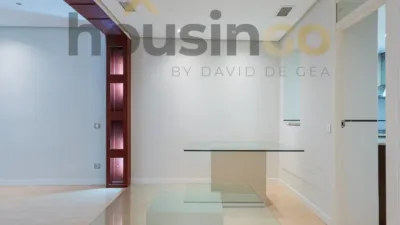 Apartment in Salamanca District photo 3