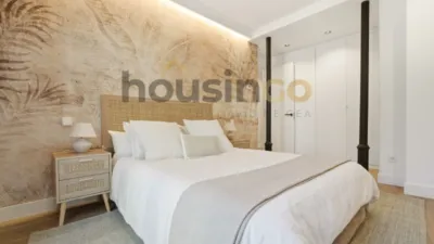 Apartment in Salamanca District photo 15