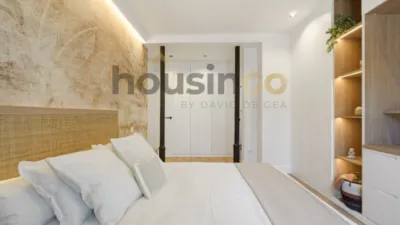 Apartment in Salamanca District photo 16