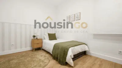Apartment in Salamanca District photo 21