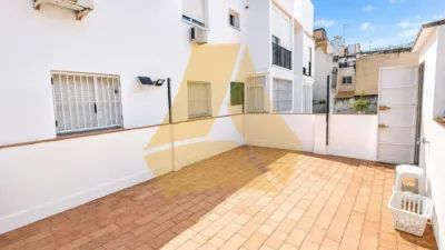 Apartment on Calle González Cuadrado photo 29