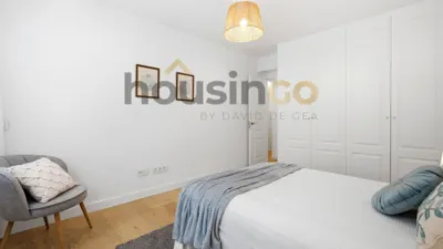 Apartment in Salamanca District photo 18