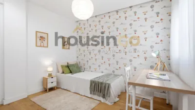 Apartment in Salamanca District photo 26