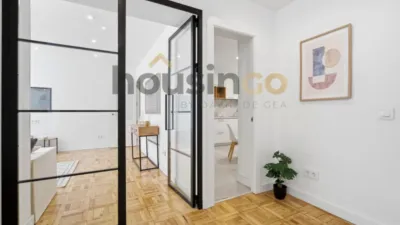 Apartment in Salamanca District photo 9